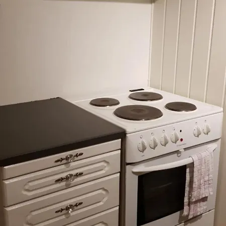 Rolig Med Utsikt Til Fjellheisen Homestay szállás